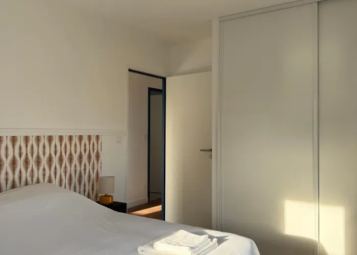 Апартаменти Avec Terrasse - Proche Et Centre