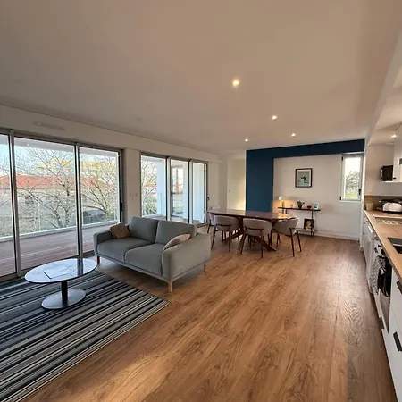 Apartmán Avec Terrasse - Proche Et Centre