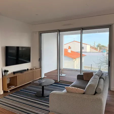 Avec Terrasse - Proche Et Centre Royan