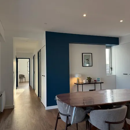 Avec Terrasse - Proche Et Centre