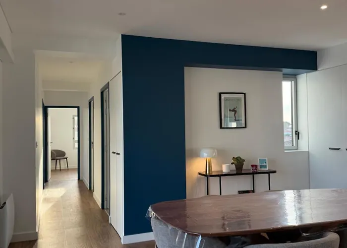 Avec Terrasse - Proche Et Centre